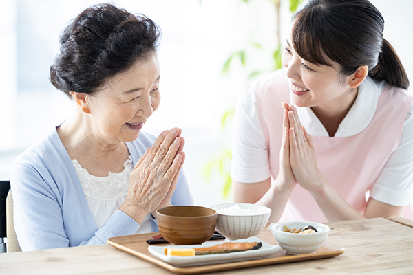 お食事